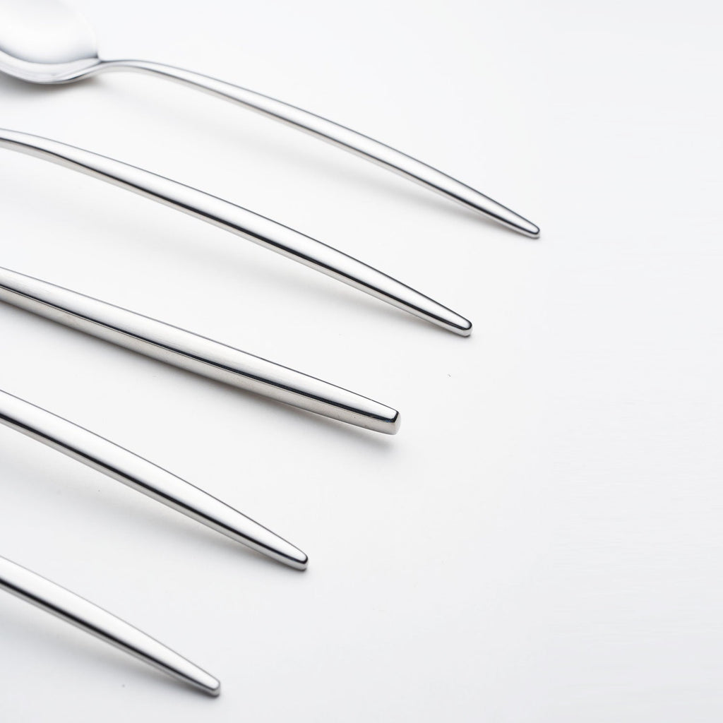 Gaze Mirror 20 Piece Flatware Set