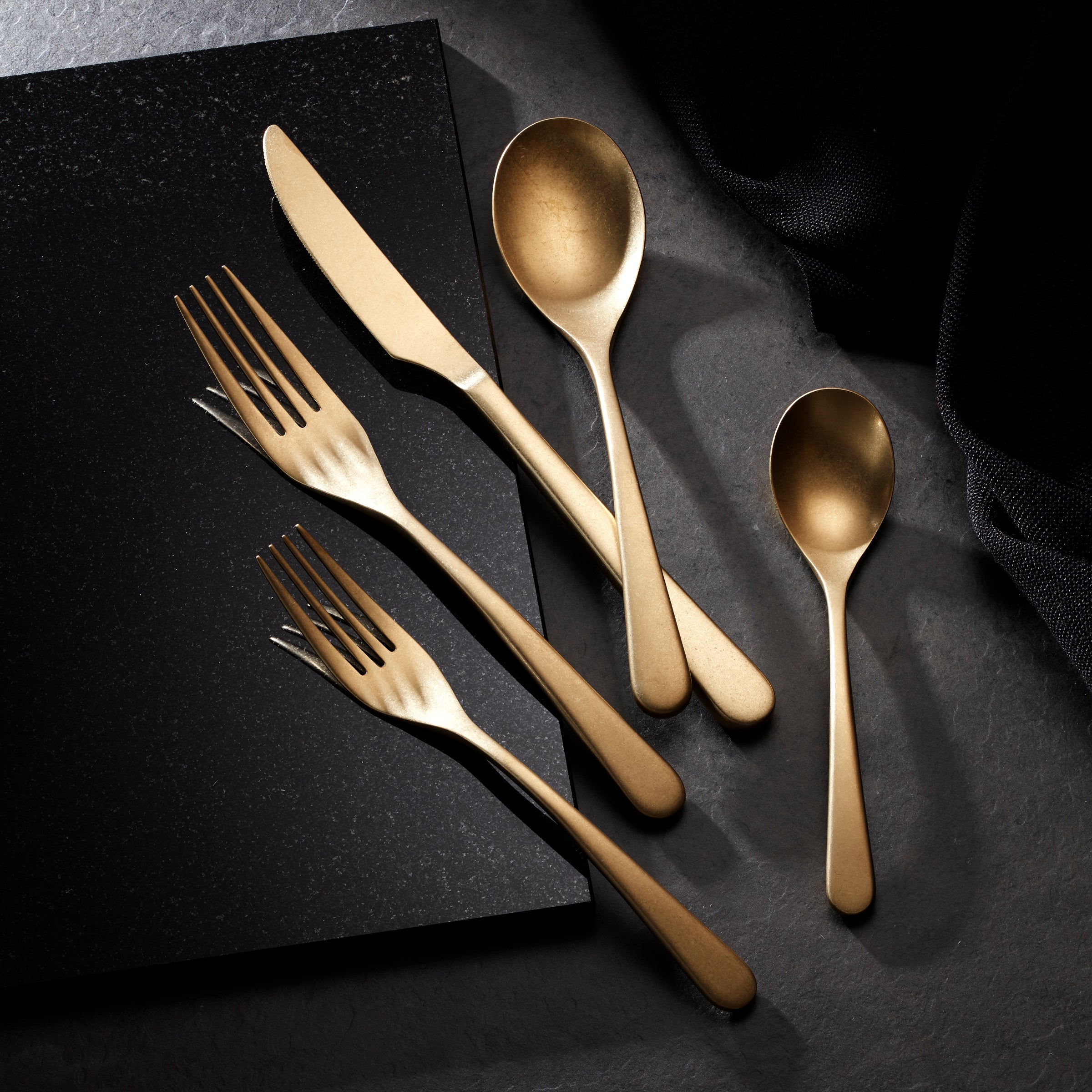 Kenbrook Champagne Vintage 20 Piece Flatware Set