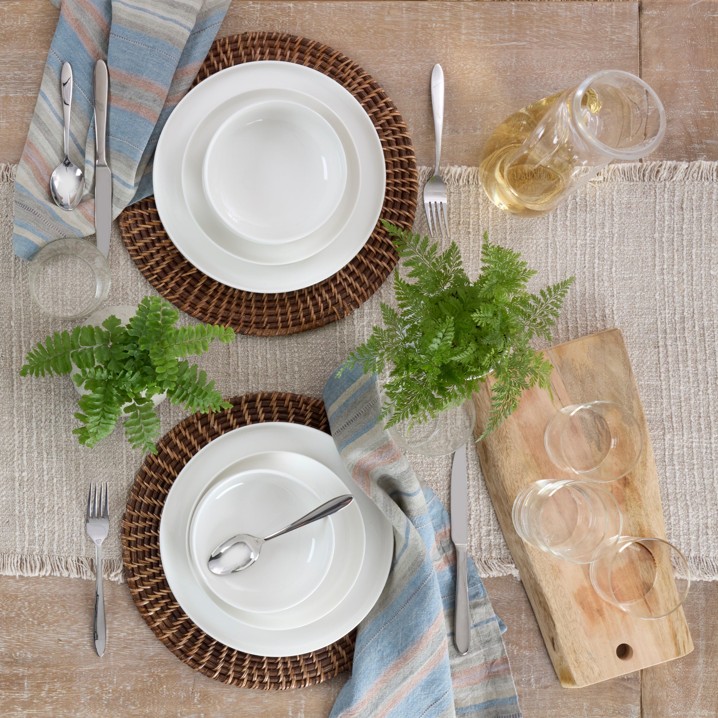 24 Seven White 12-Piece Dinnerware Set