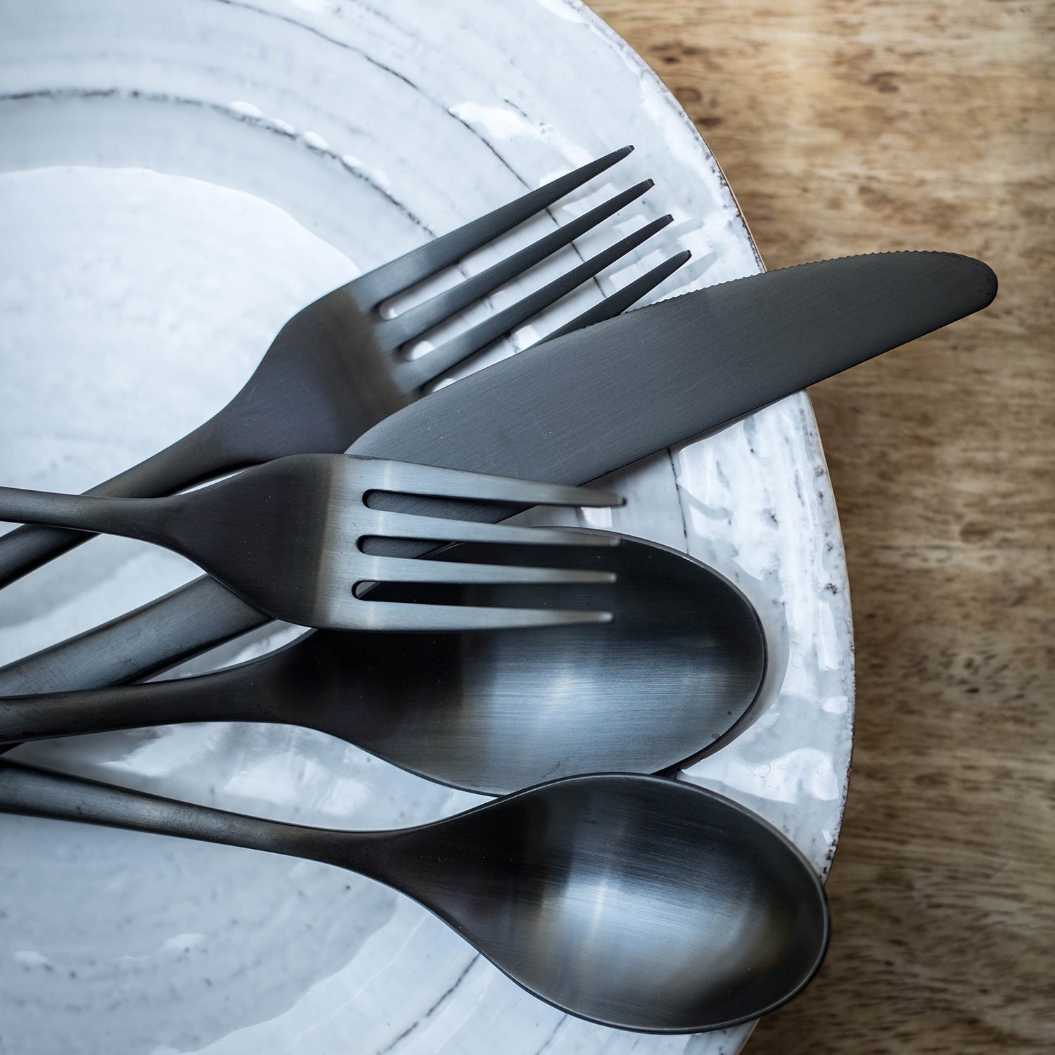 Averie Black Satin 20 Piece Flatware Set