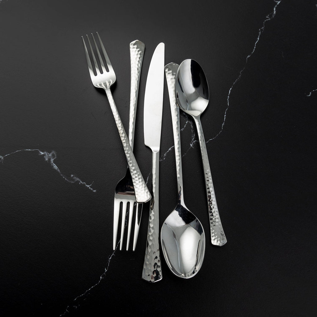 Reagan Mirror Hammered 20 Piece Flatware Set